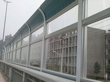 高速聲屏障