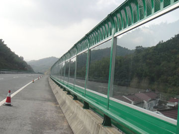 高架橋聲屏障