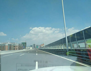 福建廈漳高速橋梁聲屏障項目圖片3