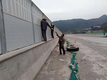 福建屏古高速聲屏障圖片2