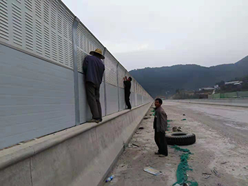 福建屏古高速聲屏障圖片4